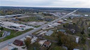 1303 E St, Iola, KS 66749