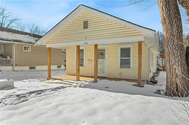 view of front of house featuring covered porch