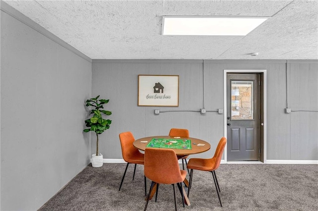 dining area with carpet