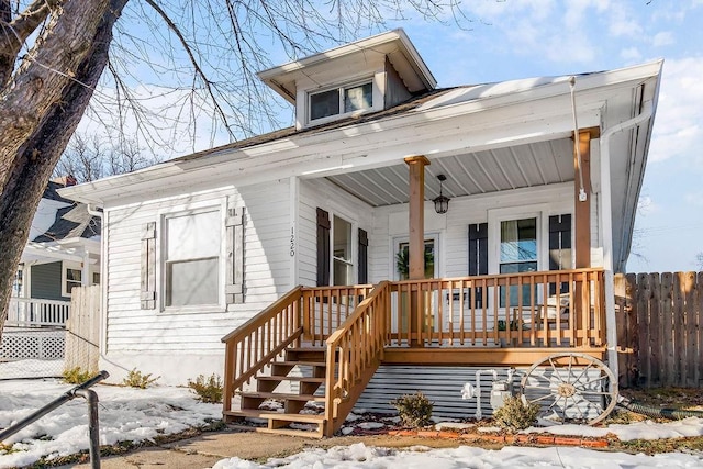 view of front of house featuring covered porch