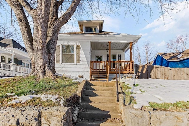 view of front of home featuring a porch