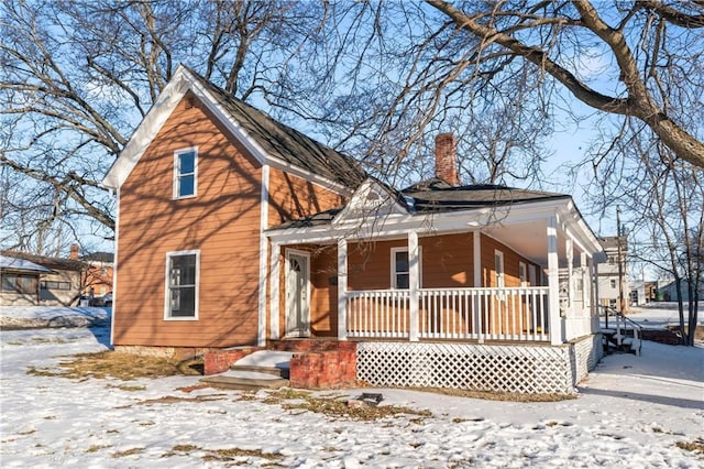 view of front facade featuring a porch