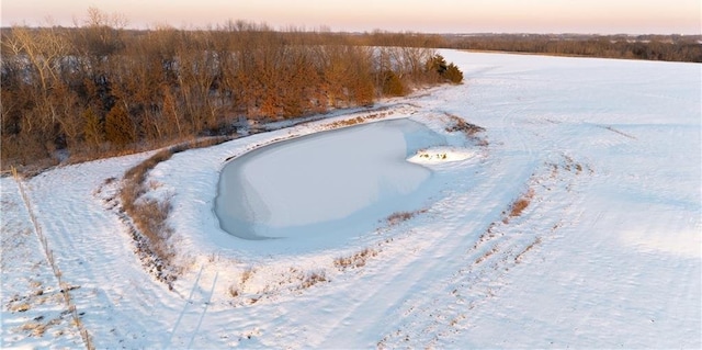 view of aerial view at dusk