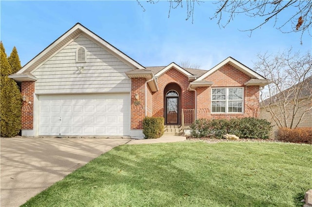 view of front facade with a garage and a front yard