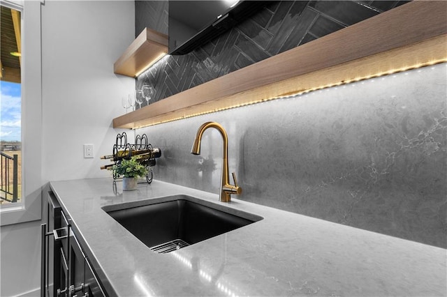 kitchen featuring sink