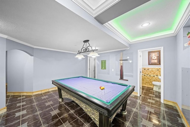 rec room featuring crown molding and pool table