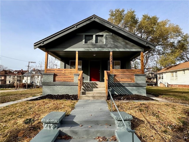 view of front facade with covered porch