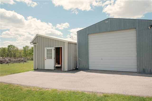 view of detached garage