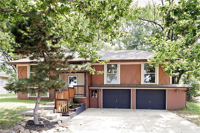 view of front of house with a garage