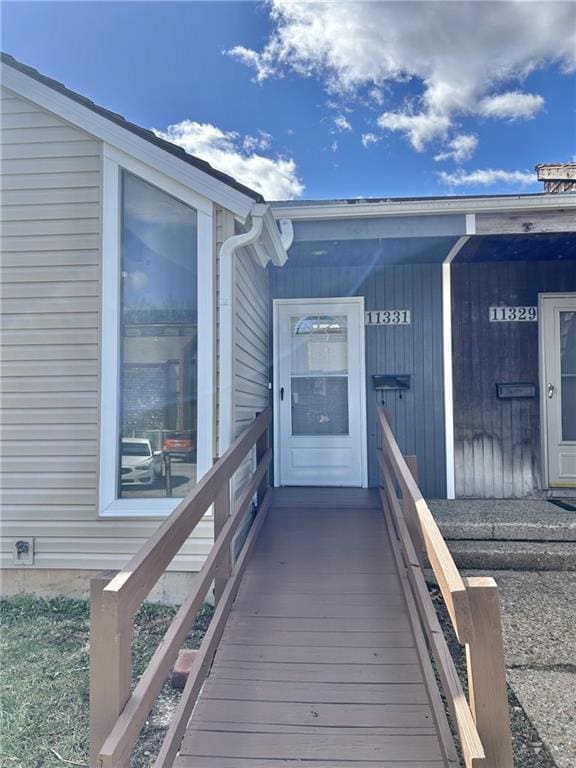 11331 Calico Dr, Kansas City, MO 64137 - view of doorway to property