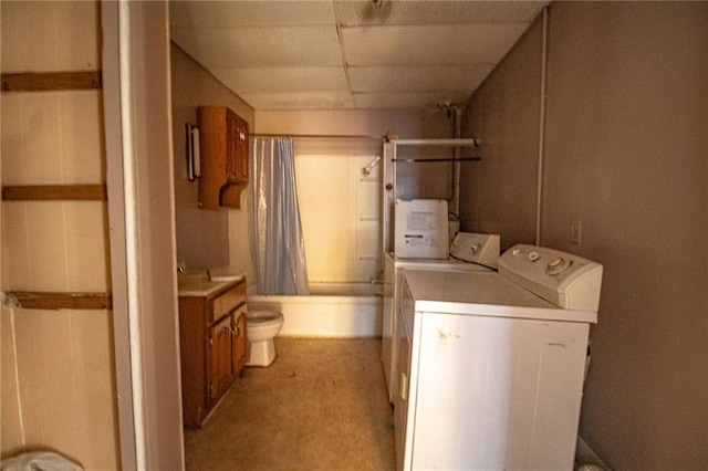 laundry room with washer and clothes dryer