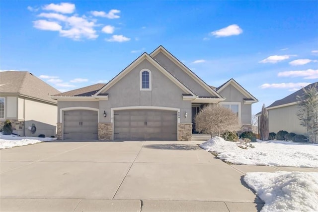 view of front of house featuring a garage