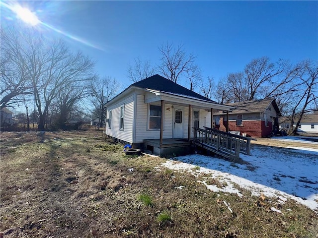 view of front of house with a porch