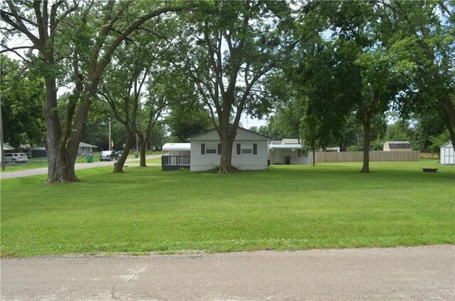 24 W 2nd St, Adrian, MO 64720 - photo 6