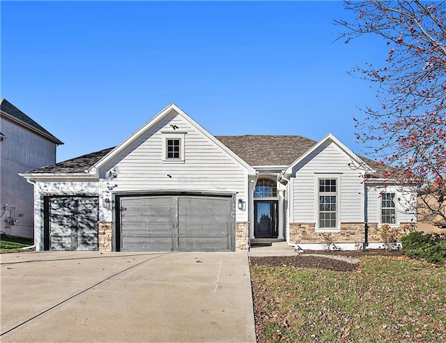 view of front of property featuring a garage