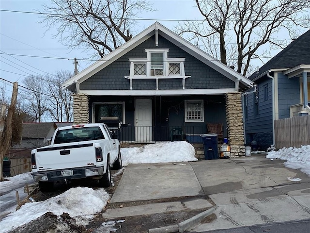 view of front of house with covered porch