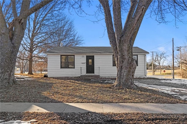 view of front of property