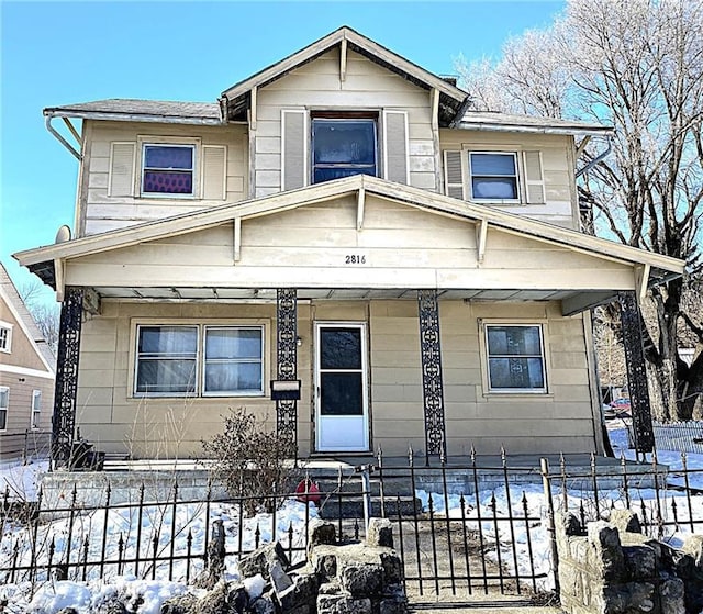 view of front of home featuring covered porch