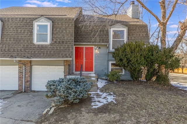 view of front of house featuring a garage