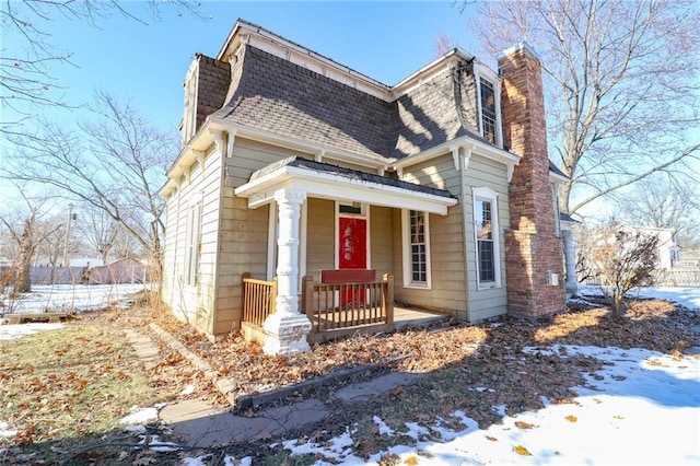 view of front of property