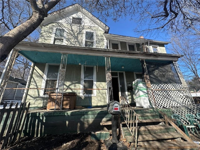 view of front of property featuring a porch