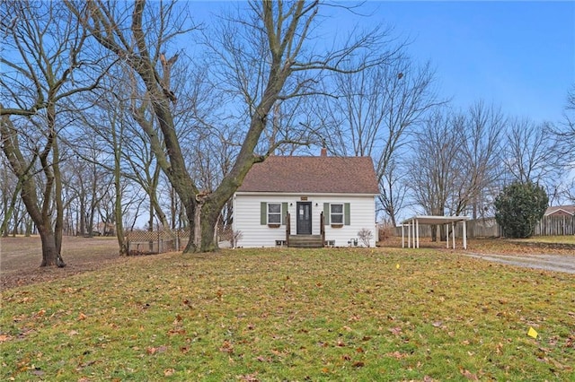 view of front of home with a front yard