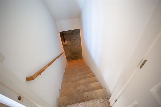 6323 W 145th St, Overland Park, KS 66223 - view of staircase