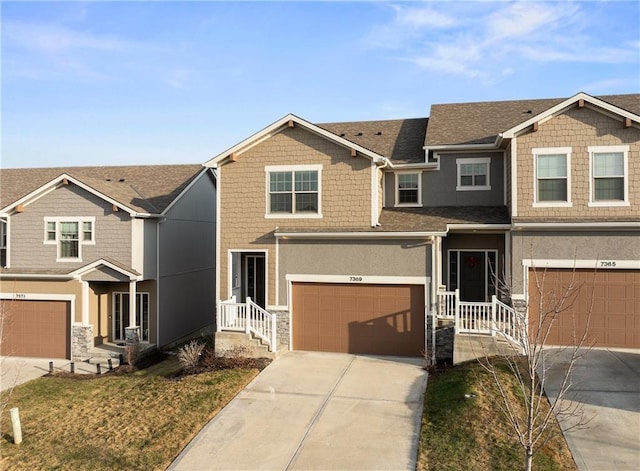 view of front of property featuring a garage