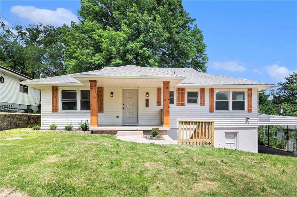 5708 Spring Ave, Kansas City, KS 66104 - photo 1