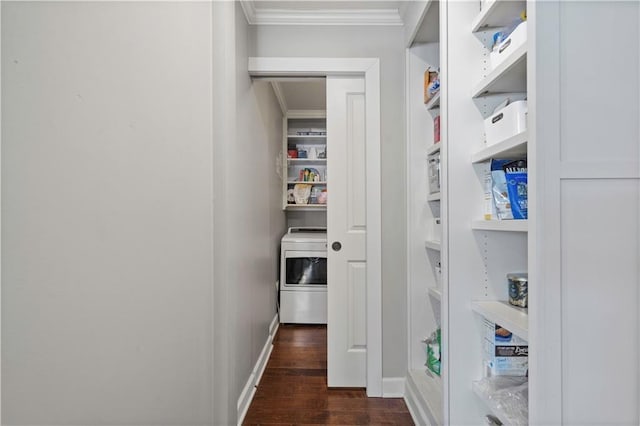 storage area with washer / clothes dryer