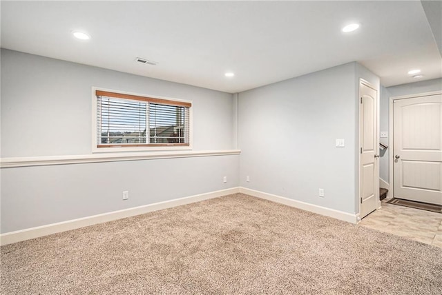 view of carpeted spare room