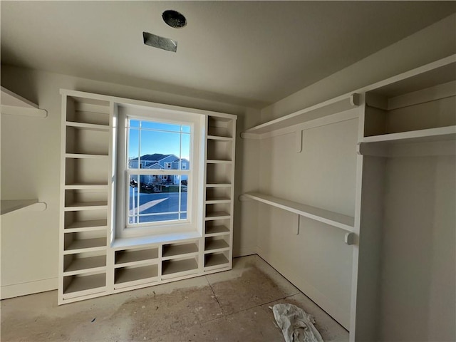 view of spacious closet