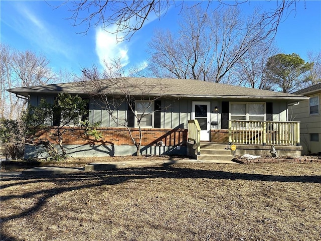 ranch-style home with covered porch