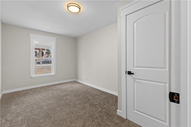 unfurnished room with carpet