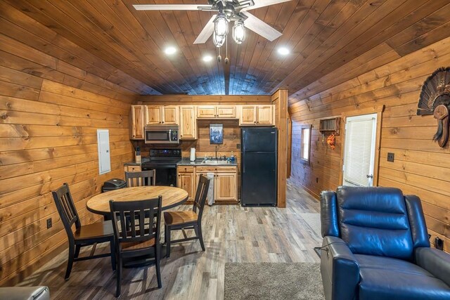 000 SE J Hwy, Collins, MO 64738