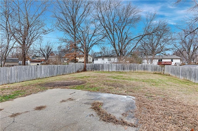 view of yard with a patio area