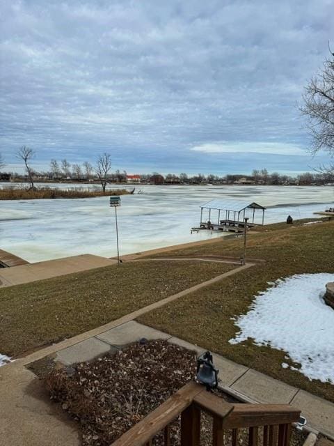 137 Halls Dr, Craig, MO 64437 - view of yard