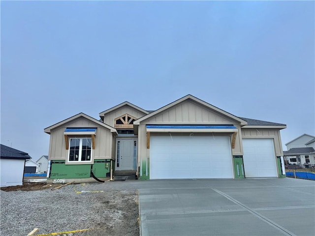 view of front of house with a garage