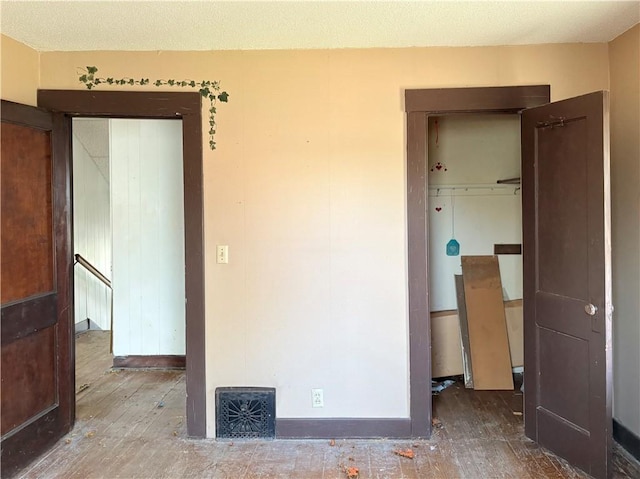 305 E 8th St, Wellsville, KS 66092 - empty room featuring visible vents