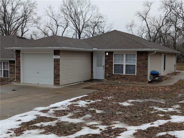 view of front of home featuring a garage