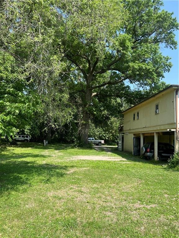 5811 Frederick Blvd, Saint Joseph, MO 64507 - view of grassy yard