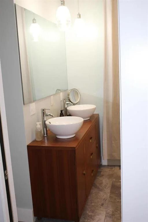 bathroom with vanity