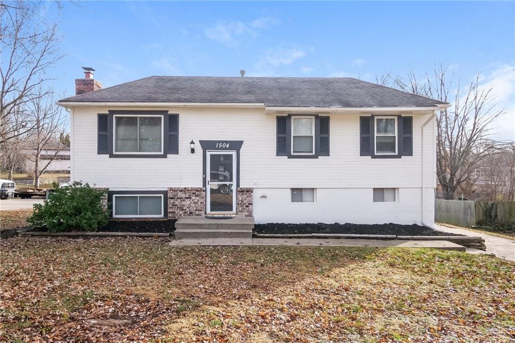 view of split foyer home