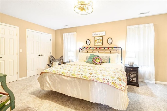 view of carpeted bedroom