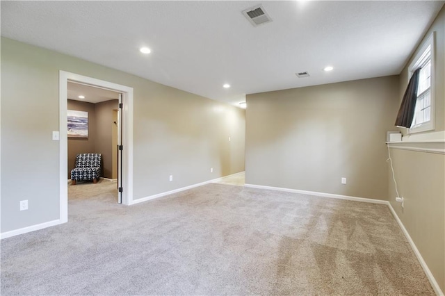 view of carpeted spare room