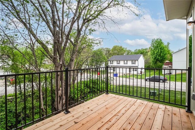 607 SW Shadow Glen Dr, Blue Springs, MO 64015 - photo 29