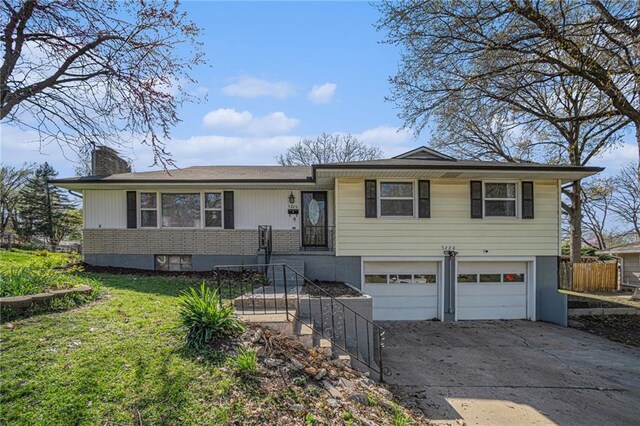 5220 Sterling Ave, Raytown, MO 64133 - photo 1