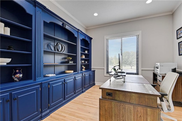 office with crown molding and light wood-type flooring