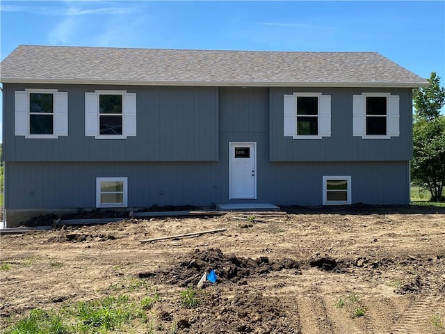 123 NW 171st Rd, Warrensburg, MO 64093 - bi-level home with roof with shingles