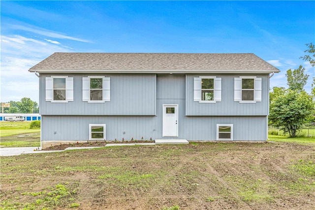 123 NW 171st Rd, Warrensburg, MO 64093 - raised ranch featuring roof with shingles and a front lawn
